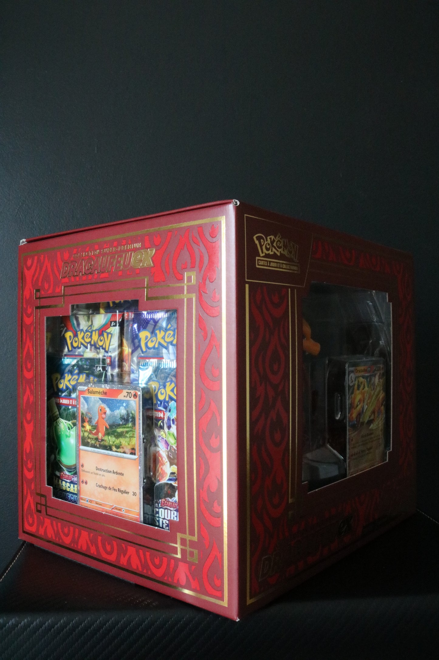 Coffret Dracaufeu Super Premium