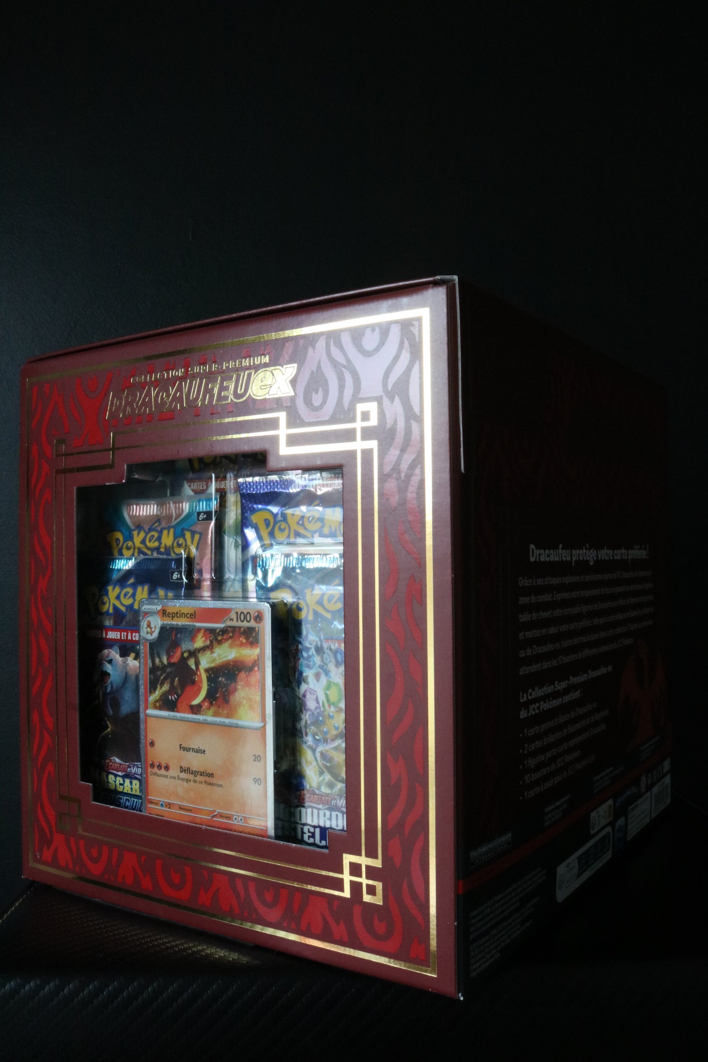 Coffret Dracaufeu Super Premium